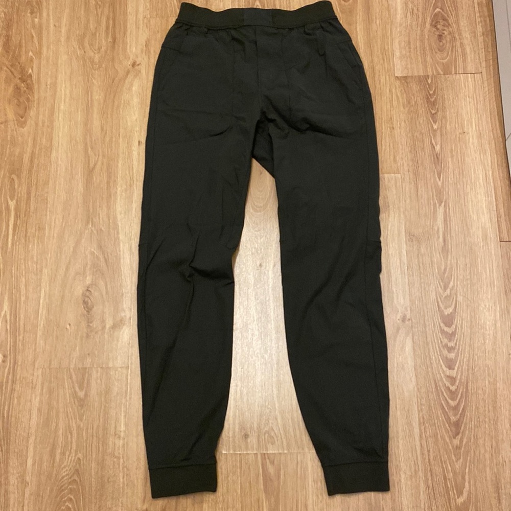 Lululemon ABC Jogger Tall 32” (size M, color Dark Olive)